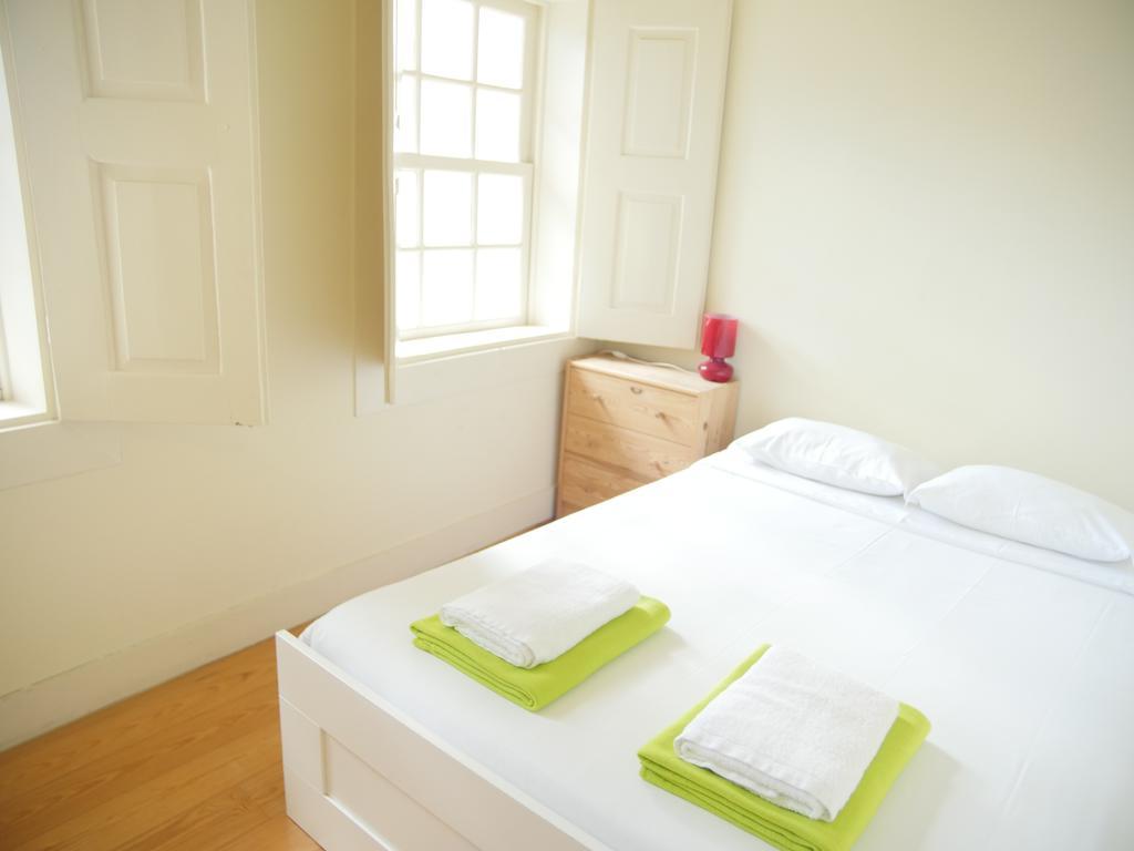 Santiago 31 Hostel Guimarães Екстериор снимка